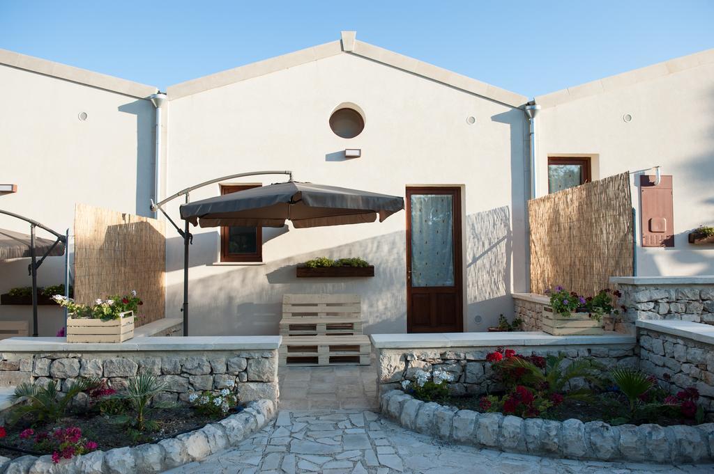 I 5 Sensi Villa Марина ди Модика Екстериор снимка